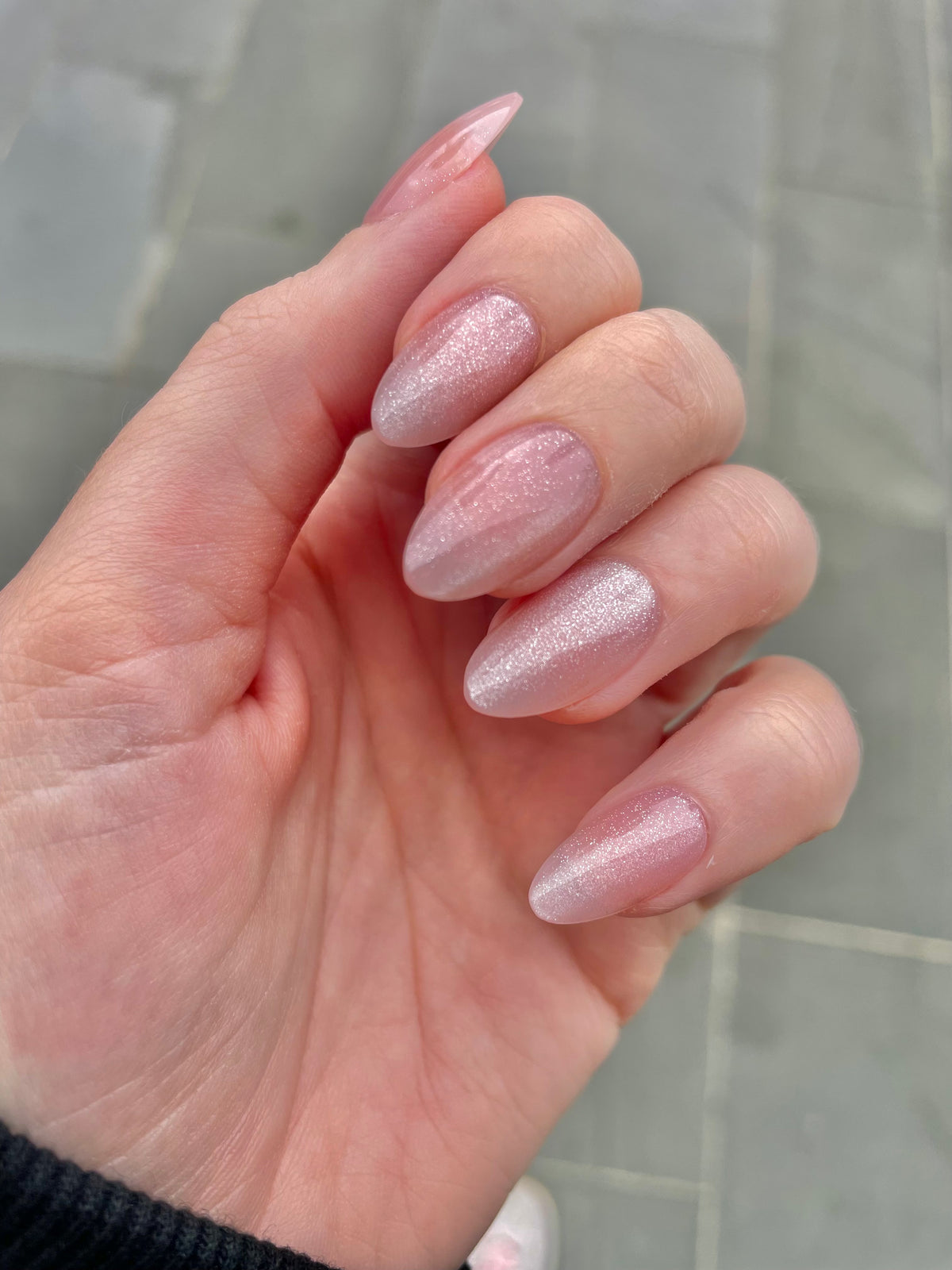 Shimmer Shine (medium)